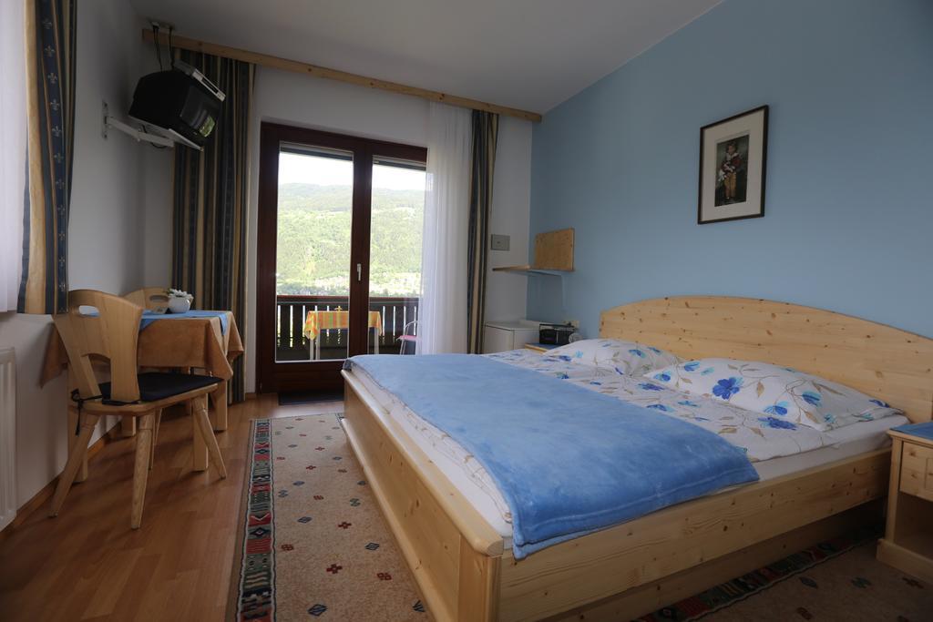 Gaestehaus Luise Осиах Екстериор снимка